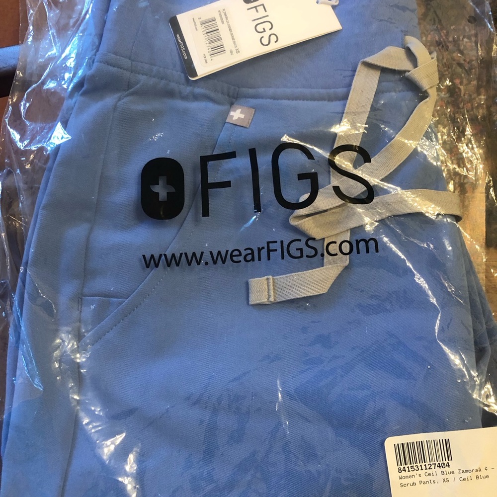 Figs Zamora joggers brand new, unopened, in original packaging, ceil blue